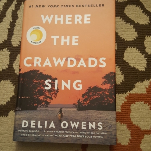 Where the Crawdads Sing Little Fires Everywhere Books - Picture 2 of 10